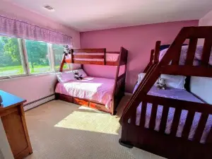 G5 Wow Stunning Single Level Home Next to Golf Course and Mt Washington Hotel AC Skiing