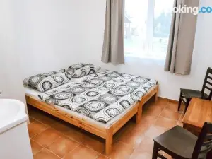 Chaty a Apartmány Hracholusky Kemp Kosatka