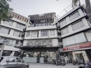 Hotel R R Suites - Near Lodha Xperia Mall