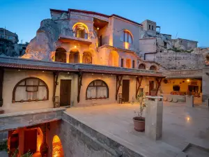 Cappadocia Inans Cave & Swimming Pool Hot
