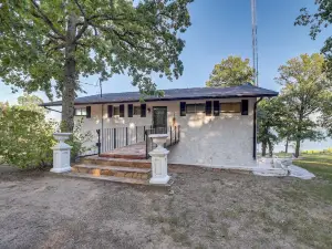 Lakefront Eufaula Escape w/ Dock + Private Beach!