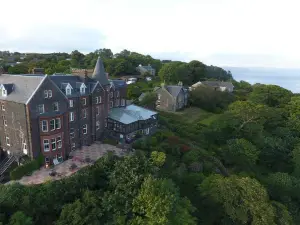 Western Isles Hotel