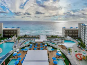 Hilton Cancun Mar Caribe All-Inclusive Resort
