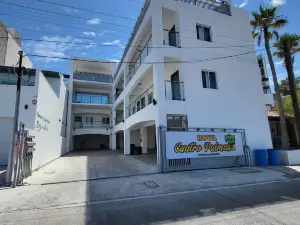 Cuatro Palmas Hotel