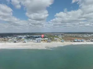 Beach Paradise - Perfect Ocean Sunset Views with Pool & Sauna & Breakfast!