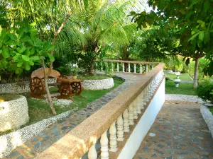 Eden Resort
