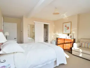 B&B Castleton House