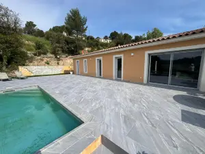 Villa avec piscine en Provence
