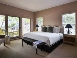 The Neighborhood Hotel New Buffalo