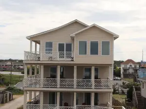 1817 Oceanfront Bed & Breakfast