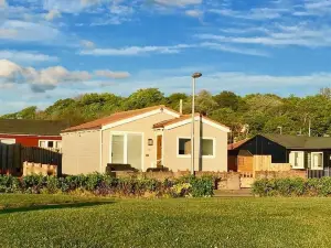 Surfside Chalet