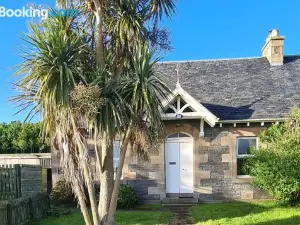 Spacious Rural Cottage Outside Campbeltown