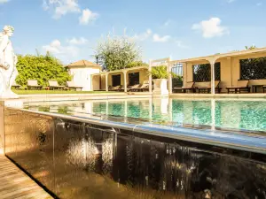 Hotel Carducci 76