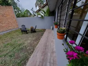 Casa Azcuénaga - Parque - Zona Comercial - Aerop 15 Min
