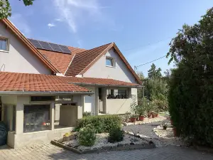 Relax Apartman Sümeg