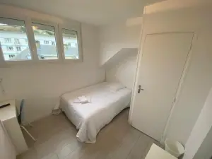 โรงแรม ร้านอาหาร ลาแน็กซ์