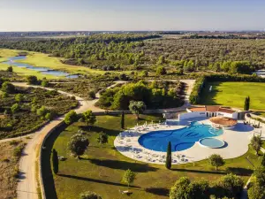 アカイア ゴルフ リゾート & スパ