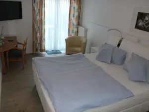 Hotel zum Goldenen Wagen