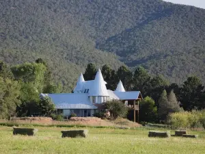 Wisehart Springs Inn