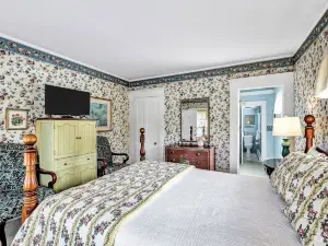 The Whalewalk Inn & Spa