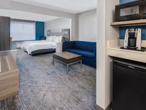 Holiday Inn Express & Suites Vineland Millville