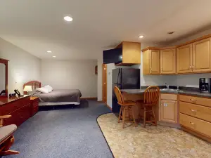 โรงแรม Circle Court