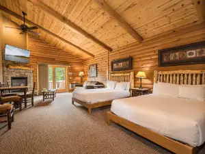 The Lodges at Sunset Village