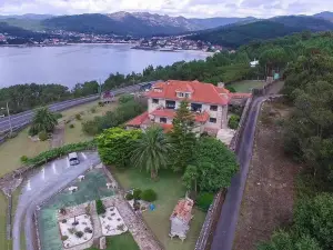 Hotel Rústico Punta Uia