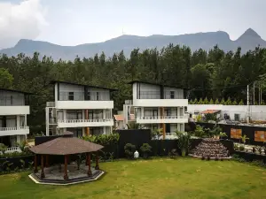 Bindiga Peak Resorts