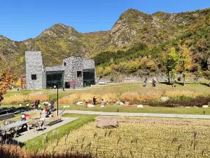No.146, Rehe Valley,  Maojingba Zhen, Chengde, Hebei Province, China