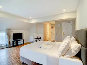 OYO The Gissons Hotel