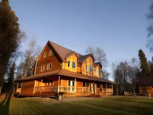Susitna River Lodging, Suites