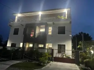 Apex Boutique Apartments