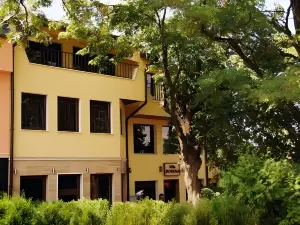 Hotel Villa Boyana - Free Parking