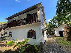 Capital O 92612 Penginapan d'Alas Purwo & Beach