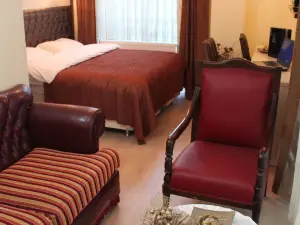 Gloria Tibi Hotel