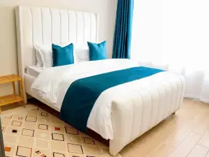 Elegant Comfy 3 Bedroom Apartment