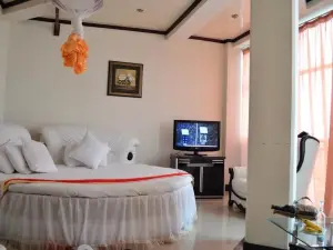 Lewi Hotel Piazza