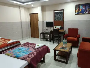 Kusum Hotel