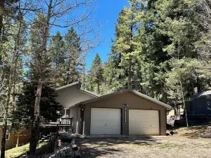 Charming 3-bedroom house in tranquil Cloudcroft with WiFi