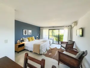La Bonita Suites Punta Colorada