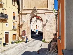 เล สตันเซ เดล กาปิตาโน คาลโดรา