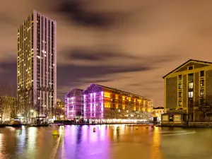 Holiday Inn Express Paris - Canal de La Villette