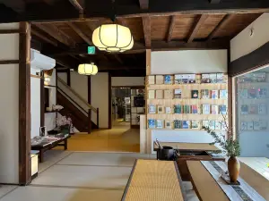 Korin Ogawayado Renovated a 100Yearold Building