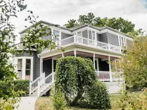 Stephens House-Victorian home restored & renovated