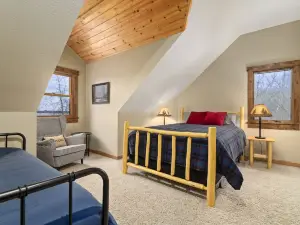 Private Retreat on 33 Acres with 1400 ft Lakeshore