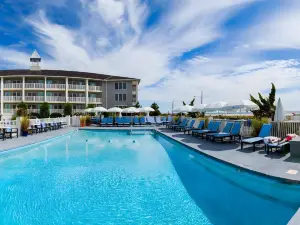 Sandpiper Beach Club