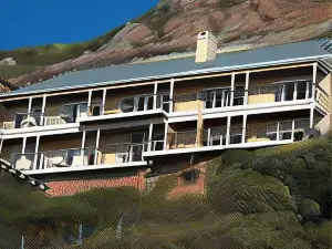 Moonglow Guesthouse