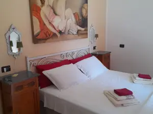 Dueterre Room & Host