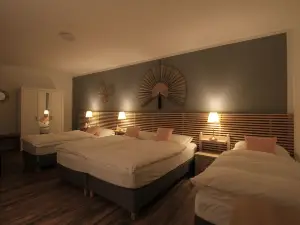 Zimmer AsiaDreieck Pension